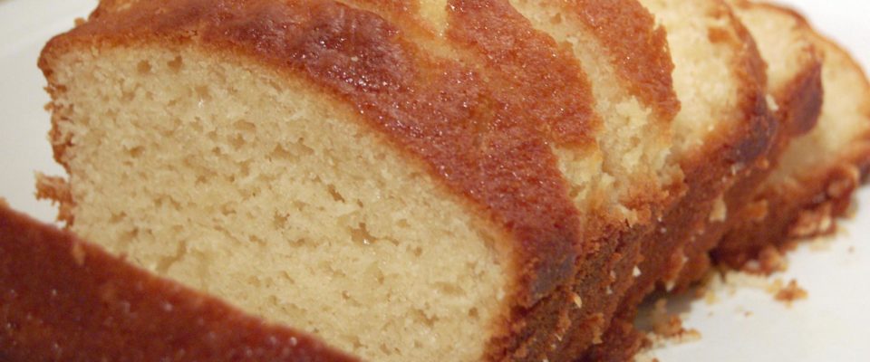 Massa de Bolo Amanteigado - Aprenda preparar uma receita de massa amanteigada para bolos que combina com qualquer tipo de recheio